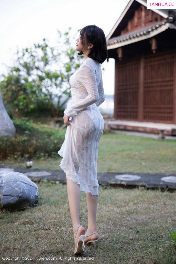 陈芝 芝芝Booty [XiuRen]高清写真图 2024.10.31 No.9375 徐莉芝Booty 丝袜美腿第5张图片